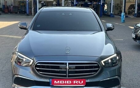 Mercedes-Benz E-Класс, 2021 год, 4 100 000 рублей, 4 фотография