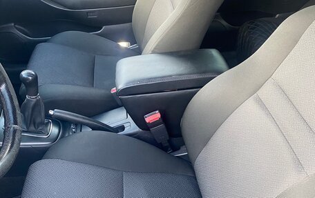 Toyota Avensis III рестайлинг, 2007 год, 700 000 рублей, 15 фотография