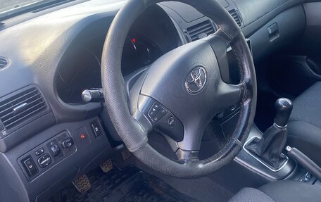 Toyota Avensis III рестайлинг, 2007 год, 700 000 рублей, 14 фотография