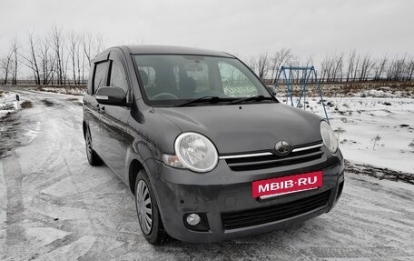 Toyota Sienta I, 2010 год, 910 000 рублей, 2 фотография
