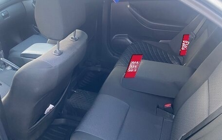 Toyota Avensis III рестайлинг, 2007 год, 700 000 рублей, 16 фотография