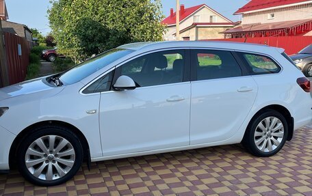 Opel Astra J, 2012 год, 1 300 000 рублей, 13 фотография