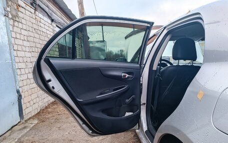 Toyota Corolla, 2011 год, 930 000 рублей, 9 фотография