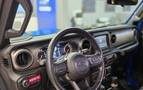 Jeep Wrangler, 2021 год, 4 600 000 рублей, 17 фотография