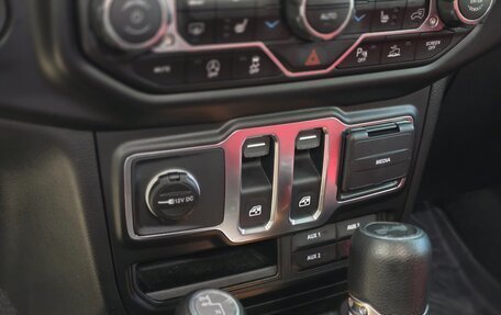 Jeep Wrangler, 2021 год, 4 600 000 рублей, 20 фотография