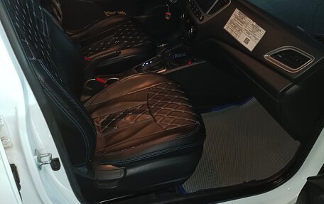 Hyundai Solaris II рестайлинг, 2019 год, 850 000 рублей, 8 фотография