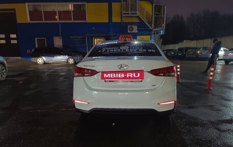 Hyundai Solaris II рестайлинг, 2019 год, 850 000 рублей, 6 фотография
