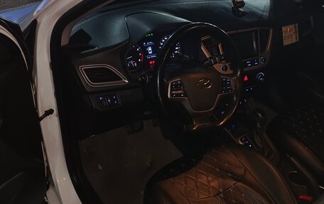 Hyundai Solaris II рестайлинг, 2019 год, 850 000 рублей, 10 фотография