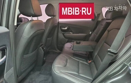 KIA Niro I, 2021 год, 2 000 000 рублей, 10 фотография