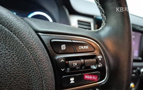 KIA Niro I, 2021 год, 2 000 000 рублей, 13 фотография