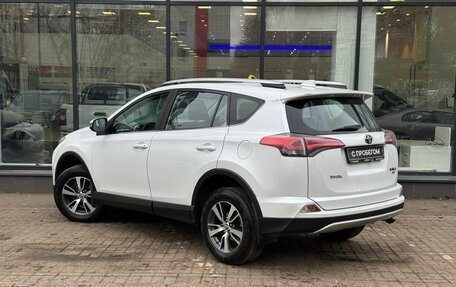 Toyota RAV4, 2018 год, 2 500 000 рублей, 6 фотография