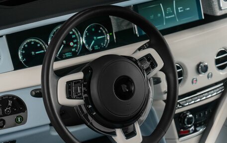 Rolls-Royce Phantom VIII, 2022 год, 77 000 000 рублей, 16 фотография