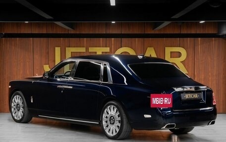 Rolls-Royce Phantom VIII, 2022 год, 77 000 000 рублей, 9 фотография