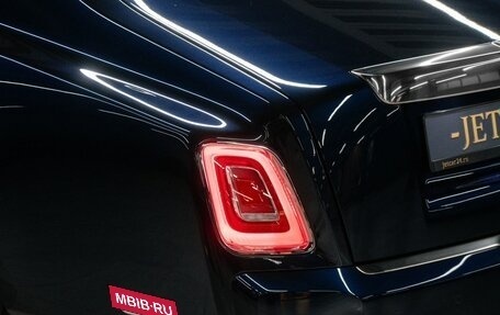 Rolls-Royce Phantom VIII, 2022 год, 77 000 000 рублей, 10 фотография