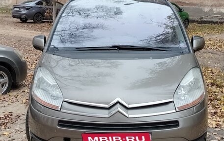 Citroen C4 Picasso II рестайлинг, 2010 год, 650 000 рублей, 1 фотография