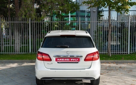 Mercedes-Benz B-Класс, 2014 год, 1 800 000 рублей, 13 фотография