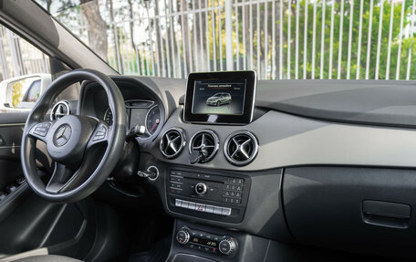 Mercedes-Benz B-Класс, 2014 год, 1 800 000 рублей, 29 фотография