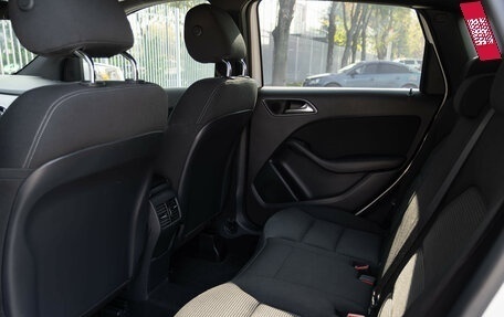 Mercedes-Benz B-Класс, 2014 год, 1 800 000 рублей, 24 фотография