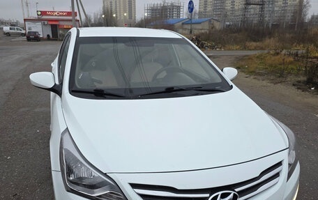 Hyundai Solaris II рестайлинг, 2015 год, 1 150 000 рублей, 1 фотография