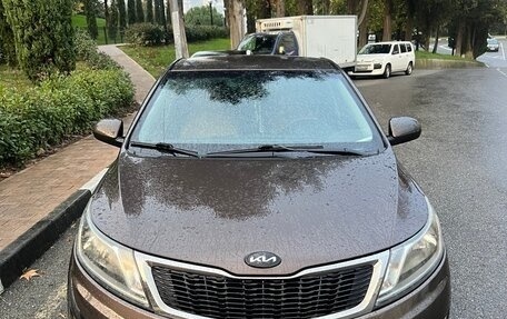 KIA Rio III рестайлинг, 2014 год, 800 000 рублей, 4 фотография