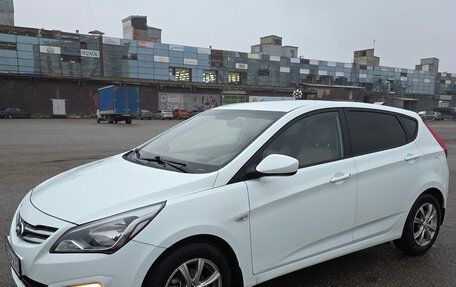 Hyundai Solaris II рестайлинг, 2015 год, 1 150 000 рублей, 2 фотография