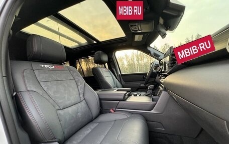 Toyota Sequoia, 2024 год, 9 850 000 рублей, 12 фотография