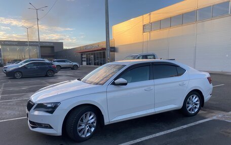 Skoda Superb III рестайлинг, 2018 год, 2 280 000 рублей, 4 фотография