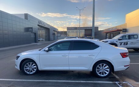 Skoda Superb III рестайлинг, 2018 год, 2 280 000 рублей, 5 фотография