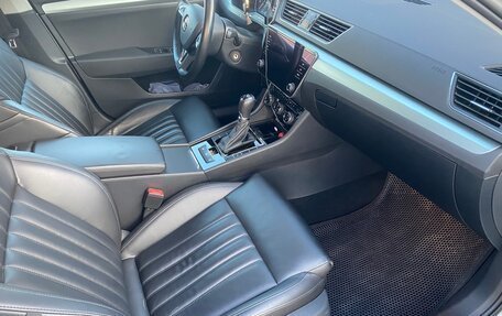 Skoda Superb III рестайлинг, 2018 год, 2 280 000 рублей, 12 фотография