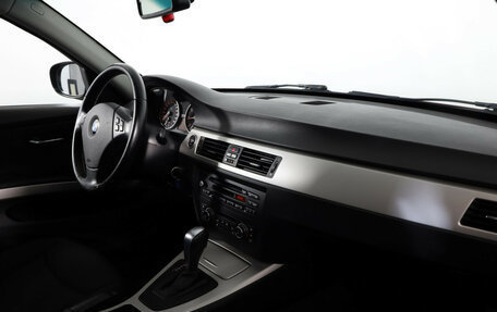 BMW 3 серия, 2011 год, 875 000 рублей, 11 фотография