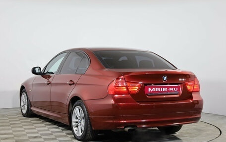 BMW 3 серия, 2011 год, 875 000 рублей, 3 фотография
