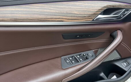 BMW 5 серия, 2019 год, 5 750 000 рублей, 13 фотография