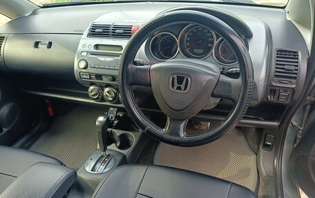 Honda Fit III, 2003 год, 365 000 рублей, 11 фотография