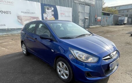 Hyundai Solaris II рестайлинг, 2012 год, 850 000 рублей, 2 фотография