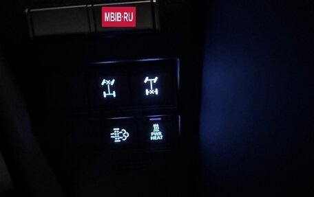 Toyota Land Cruiser, 2021 год, 9 300 000 рублей, 5 фотография