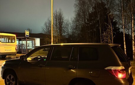 Toyota Highlander III, 2010 год, 1 750 000 рублей, 5 фотография