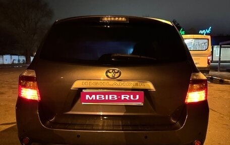 Toyota Highlander III, 2010 год, 1 750 000 рублей, 4 фотография