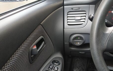 KIA Rio II, 2011 год, 650 000 рублей, 12 фотография