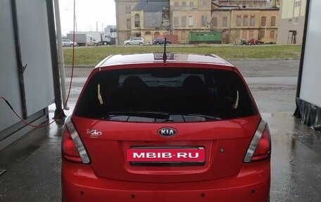 KIA Rio II, 2011 год, 650 000 рублей, 3 фотография
