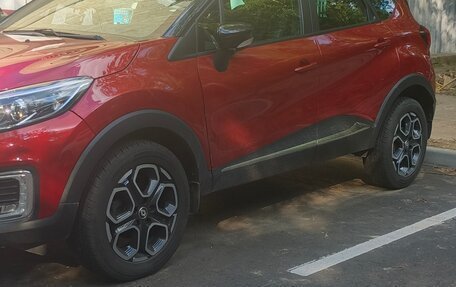 Renault Kaptur I рестайлинг, 2021 год, 1 550 000 рублей, 2 фотография