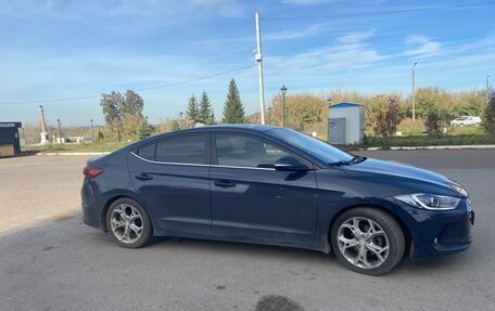 Hyundai Elantra VI рестайлинг, 2016 год, 950 000 рублей, 2 фотография