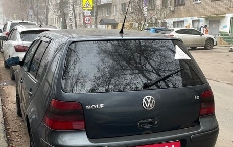 Volkswagen Golf IV, 2001 год, 400 000 рублей, 2 фотография