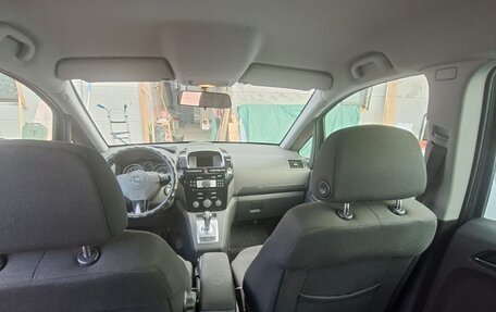 Opel Zafira B, 2010 год, 495 000 рублей, 13 фотография