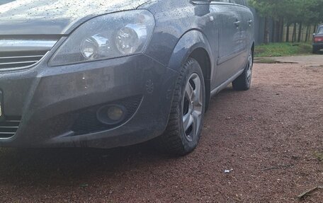 Opel Zafira B, 2010 год, 495 000 рублей, 16 фотография