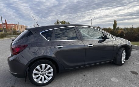 Opel Astra J, 2013 год, 950 000 рублей, 6 фотография