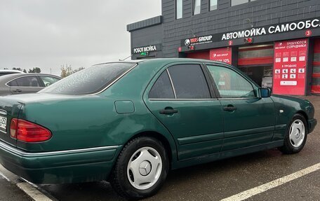 Mercedes-Benz E-Класс, 1997 год, 300 000 рублей, 3 фотография