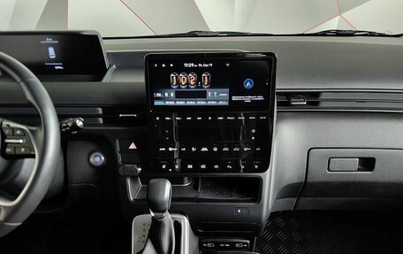 Hyundai Staria, 2023 год, 5 100 000 рублей, 11 фотография