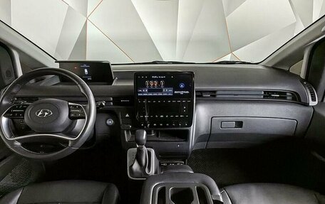 Hyundai Staria, 2023 год, 5 100 000 рублей, 10 фотография