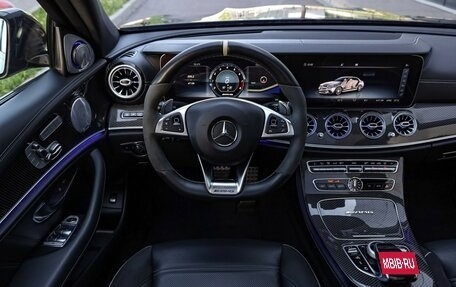 Mercedes-Benz E-Класс AMG, 2018 год, 6 990 000 рублей, 12 фотография