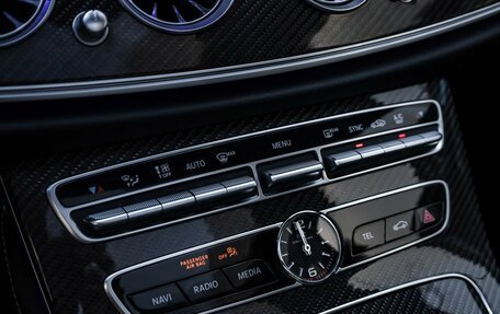 Mercedes-Benz E-Класс AMG, 2018 год, 6 990 000 рублей, 26 фотография